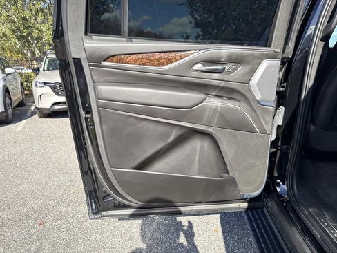 Used 2022 Cadillac Escalade ESV Premium Luxury Platinum w/ LPO, Radiant Package image 12