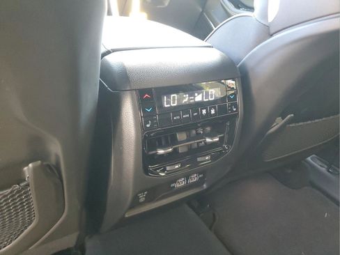 Used 2024 Jeep Grand Cherokee Overland w/ Advanced Protech Group III AWD/4WD image 12