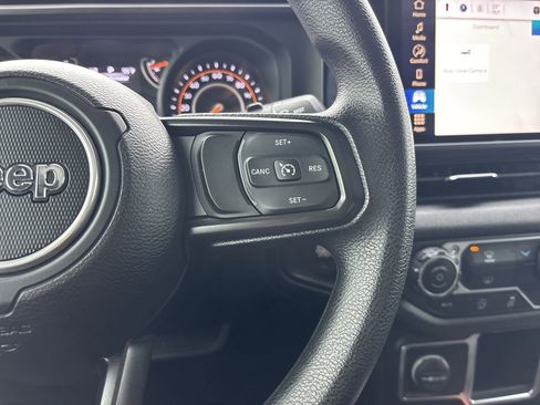 Used 2024 Jeep Wrangler Sport image 27