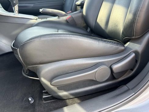 Used 2015 Nissan Sentra SR w/ SR Premium Package image 19