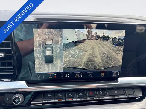 New 2026 Chevrolet Silverado 1500 High Country AWD/4WD image 17