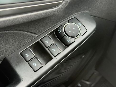 New 2026 Ford Escape SE image 21