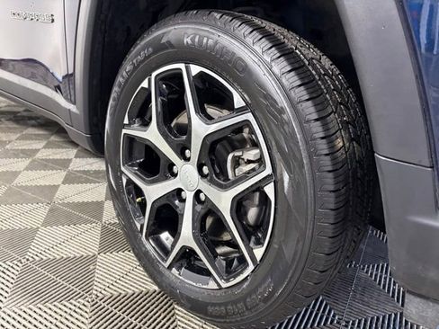 Certified 2024 Jeep Compass Limited AWD/4WD image 11