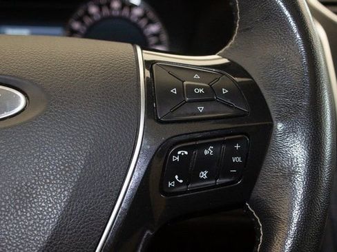 Used 2018 Ford Explorer Platinum image 27