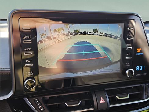 Used 2019 Toyota C-HR LE image 22