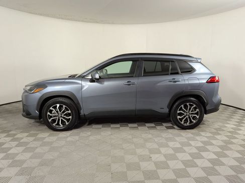 Used 2023 Toyota Corolla Cross AWD Hybrid image 6
