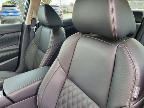 Certified 2023 Nissan Maxima Platinum w/ Sport Mat Group FWD image 18