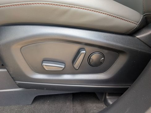 New 2026 Ford Explorer Active RWD image 23