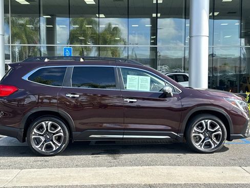 Certified 2023 Subaru Ascent Touring AWD/4WD image 3