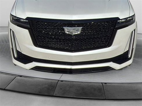 Used 2024 Cadillac Escalade Sport w/ Touring Package image 9