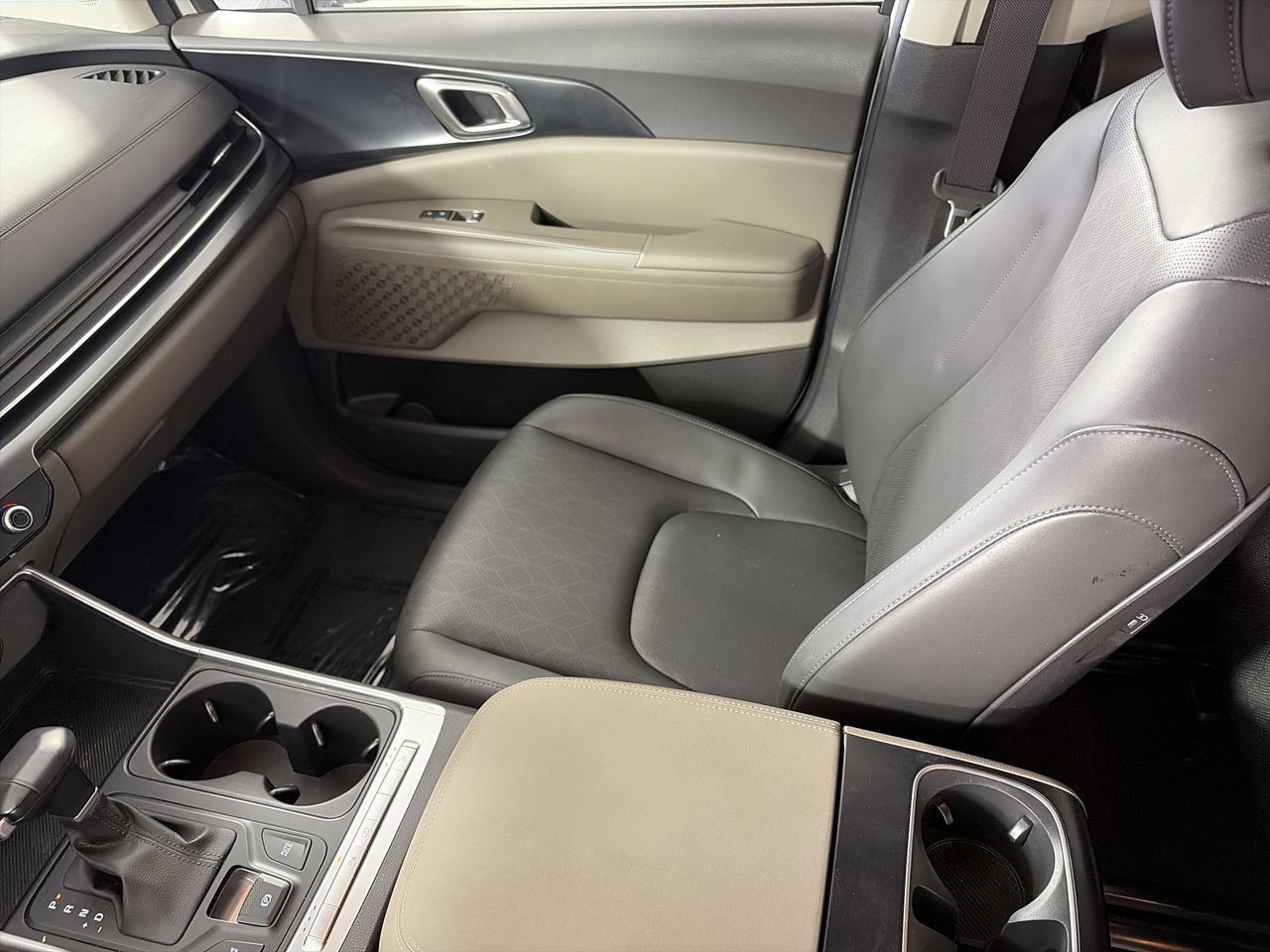 Used 2026 Kia Carnival FWD image 20