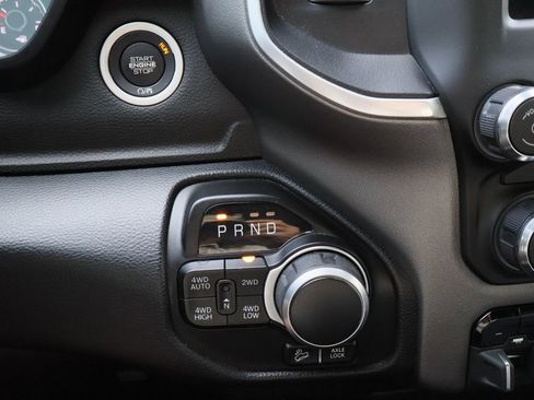 Used 2022 RAM 1500 Big Horn AWD/4WD image 17