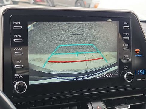 Used 2019 Toyota C-HR XLE image 26