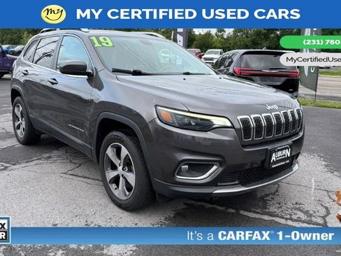 Used 2019 Jeep Cherokee Limited AWD/4WD image 3