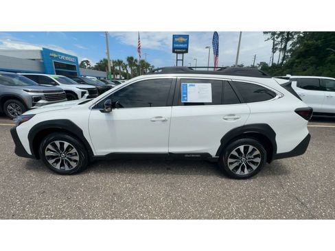 Used 2025 Subaru Outback Limited w/ Popular Package #2 AWD/4WD image 5