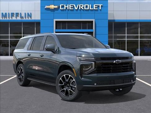New 2026 Chevrolet Suburban RST AWD/4WD image 7