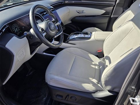 Certified 2022 Hyundai Tucson Limited image 10