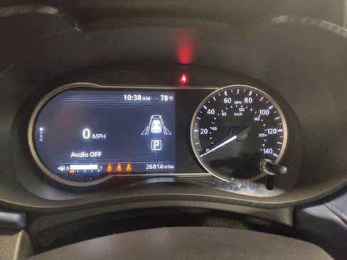Used 2025 Nissan Versa SV FWD image 23