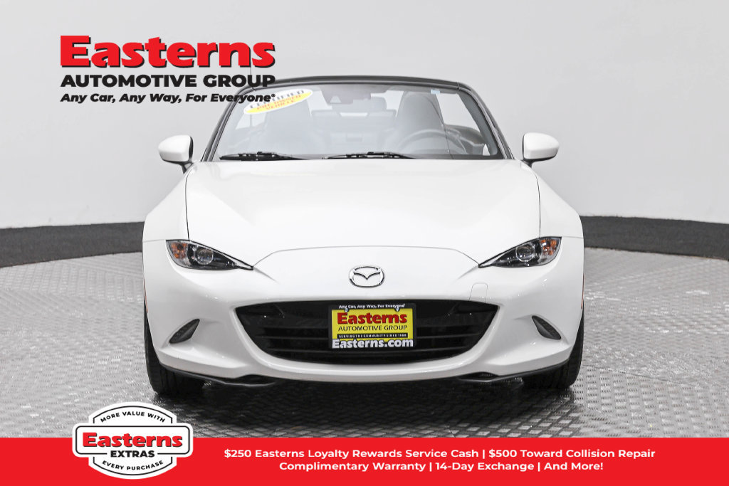 Used 2018 MAZDA MX-5 Miata Grand Touring RWD image 3