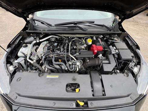 Used 2025 Nissan Sentra SV image 28