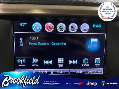 Used 2017 GMC Acadia Denali w/ Technology Package AWD/4WD image 23