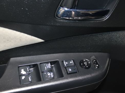 Used 2015 Honda CR-V EX image 9