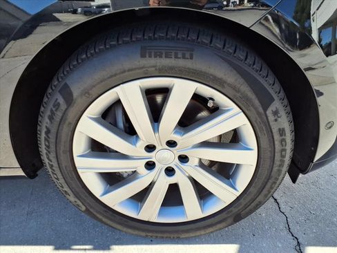 Used 2025 Land Rover Range Rover Long Wheelbase SE AWD/4WD image 7