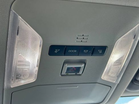 Used 2024 Toyota RAV4 XLE FWD image 18