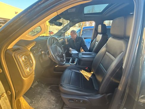 Used 2020 GMC Sierra 3500 Denali w/ Denali Ultimate Package image 2