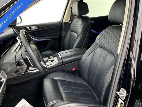 Used 2025 BMW X7 xDrive40i image 34