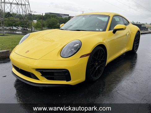 Used 2023 Porsche 911 Carrera GTS RWD image 4