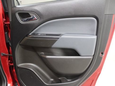 Used 2022 Chevrolet Colorado Z71 image 27