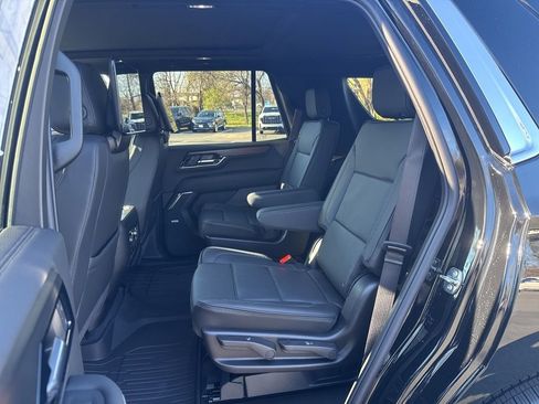 New 2026 GMC Yukon Denali w/ Denali Reserve Package AWD/4WD image 11