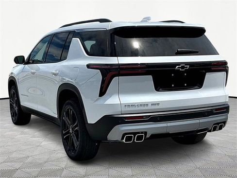 New 2025 Chevrolet Traverse LT w/ Driver Confidence Package image 4