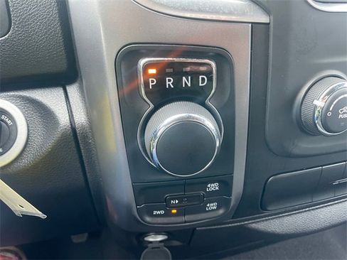 Used 2024 RAM 1500 Classic SLT image 21