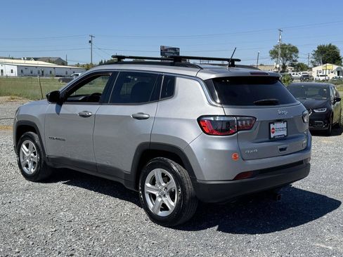 Used 2023 Jeep Compass Latitude AWD/4WD image 23