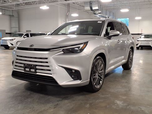 New 2026 Lexus TX 350 AWD image 3