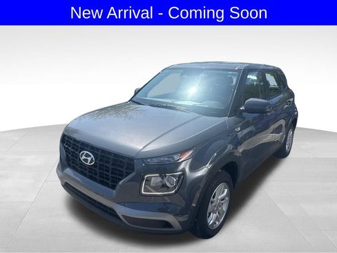 Used 2026 Hyundai Venue SE image 1