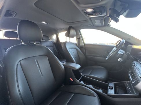 Used 2024 Hyundai Kona Limited image 44