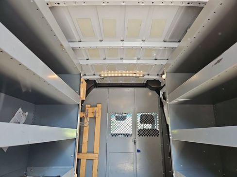 Used 2021 Mercedes-Benz Sprinter 2500 image 17