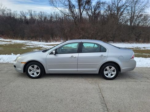 Used 2006 Ford Fusion SE image 2