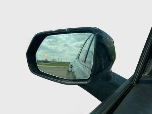 Used 2023 Chevrolet Blazer LT w/ Midnight/Sport Edition image 33