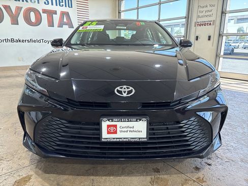 Certified 2025 Toyota Camry LE FWD image 5