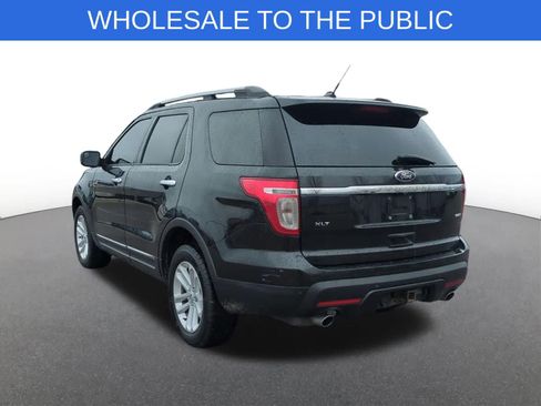 Used 2014 Ford Explorer XLT w/ Equipment Group 202A image 4