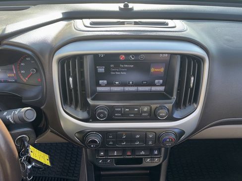 Used 2015 GMC Canyon SLT w/ Driver Alert Package image 13