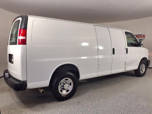 Used 2021 Chevrolet Express 2500 Extended w/ Driver Convenience Package image 8