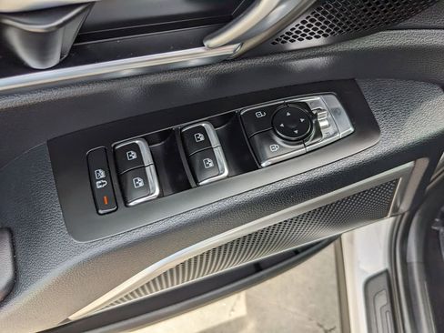 Certified 2024 Kia Telluride EX w/ EX Captain's Chair Package image 21