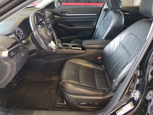 Used 2023 Nissan Altima 2.5 SR w/ SR Premium Package FWD image 14