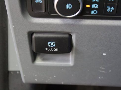 Used 2021 Ford F150 XLT w/ Trailer Tow Package image 26