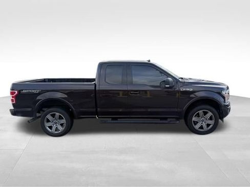 Used 2019 Ford F150 XLT w/ Equipment Group 302A Luxury AWD/4WD image 11